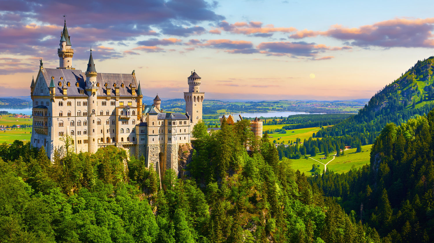 Neuschwanstein Castle (6-min drive from Fussen)