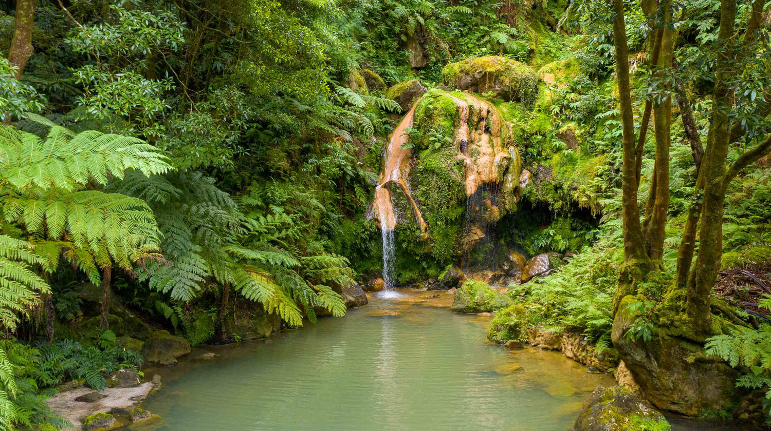 Caldeira Velha Hot Springs, São Miguel Island