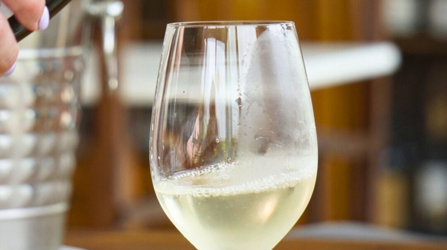 <b>Friday: Farewell Dinner with Live Local Music (Included)</b>