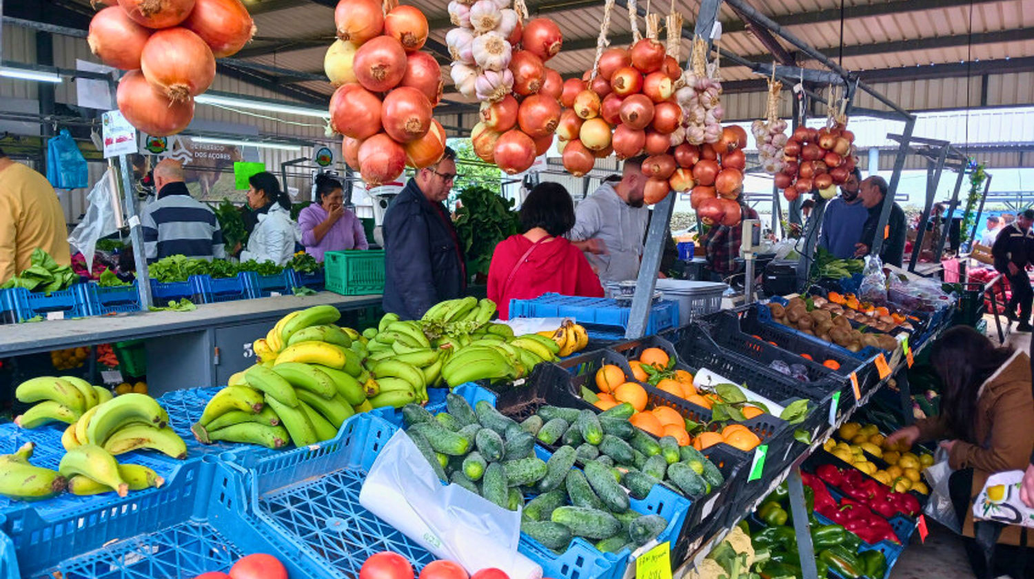 <b>Traditions & Flavors of São Miguel Tour (Included)</b>