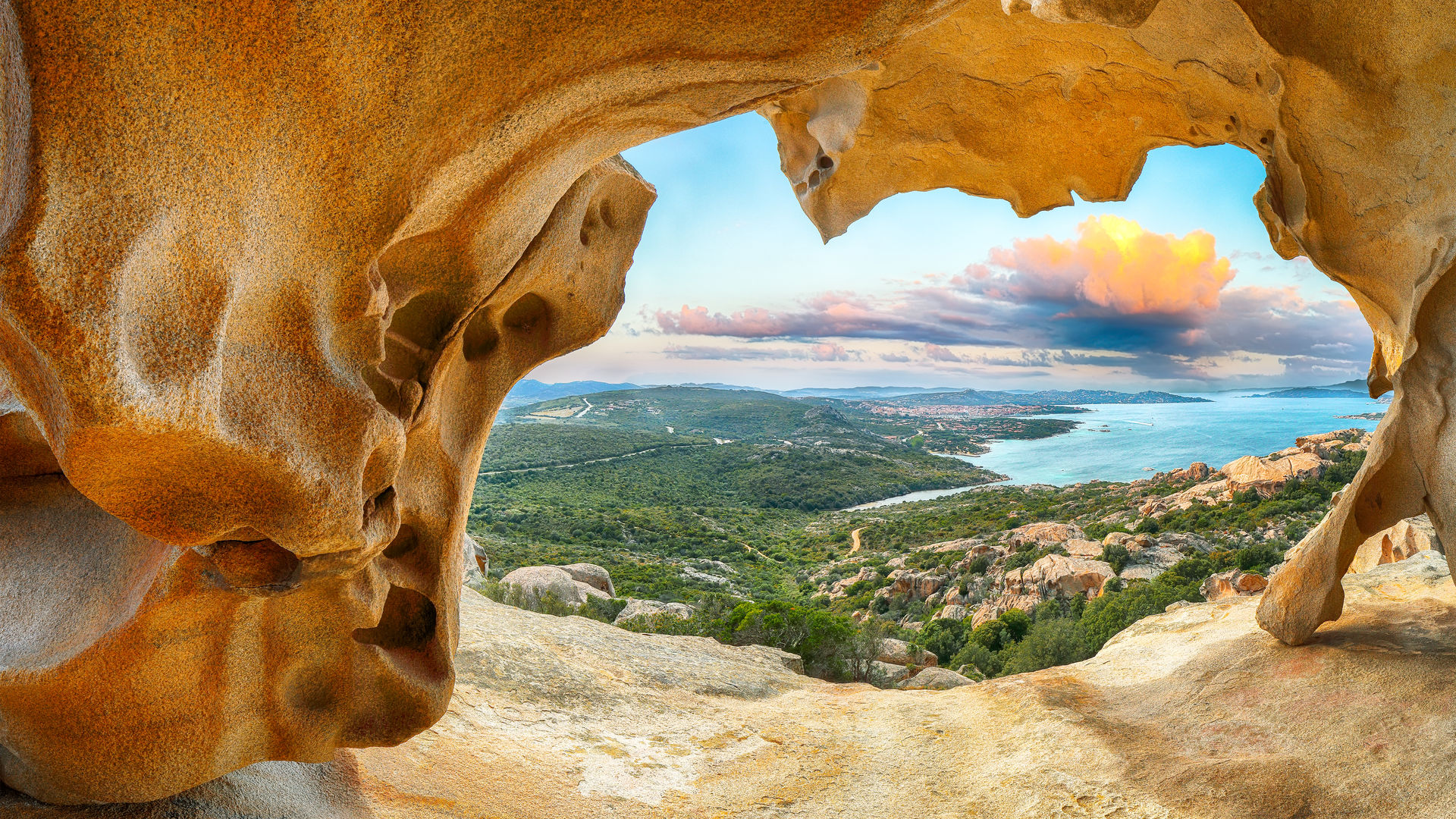 Roccia dell'Orso, Palau, Sardinia