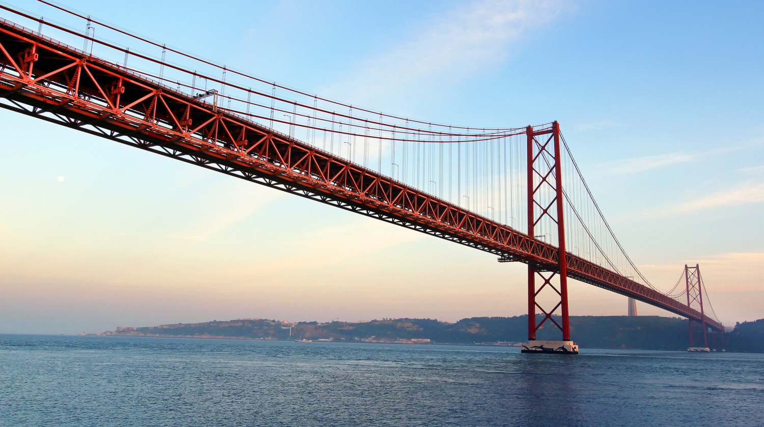 25 de Abril Bridge, Lisbon