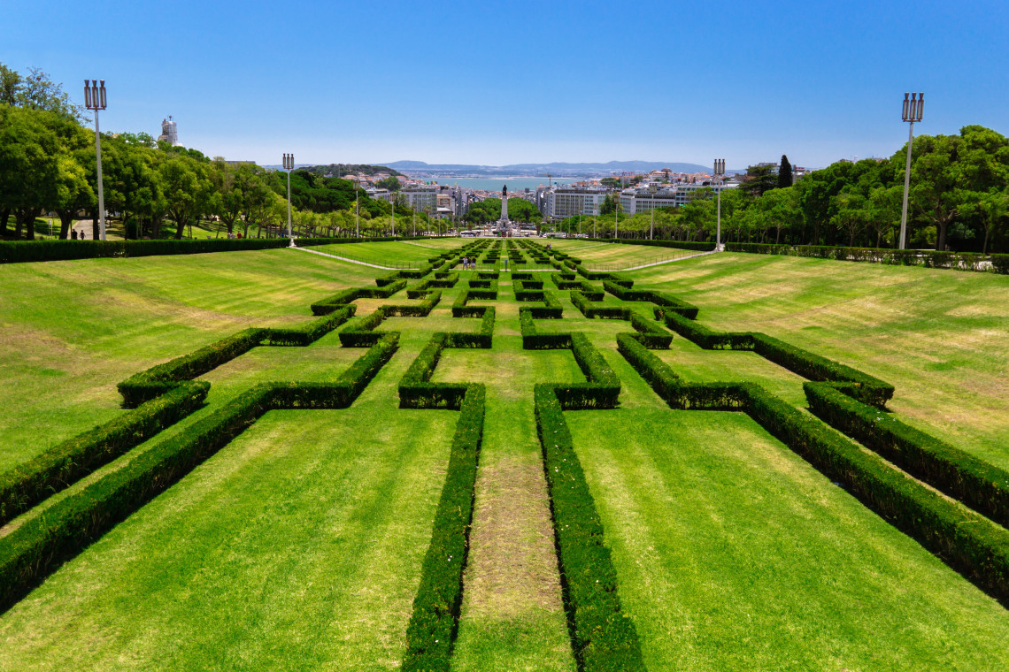 Public Park Eduardo VII in Lisbon, Portugal garden-spring-lisbon-portugal-park-eduardoVII-travel-lisbon