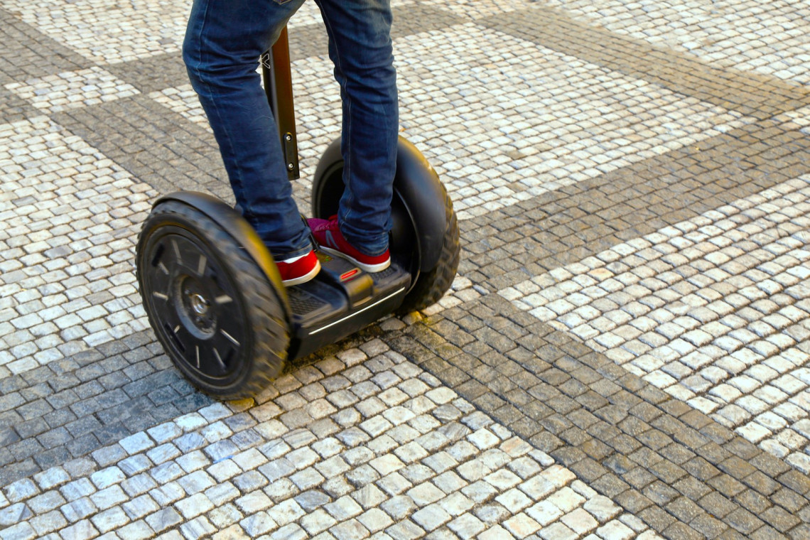 Segway Nas Ruas de Lisboa, Portugal segway-lisboa-rua-calçada-viagem-portugal