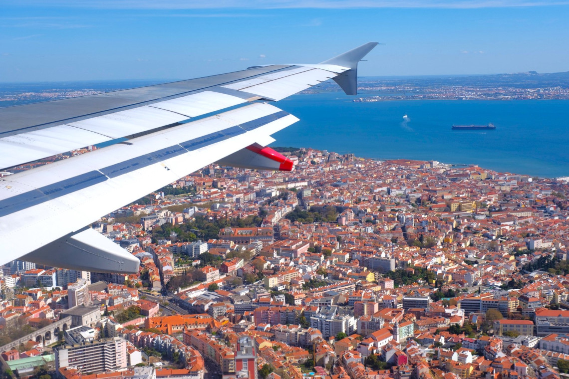 vista-avião-aérea-Portugal-Lisboa-paisagem-turismo