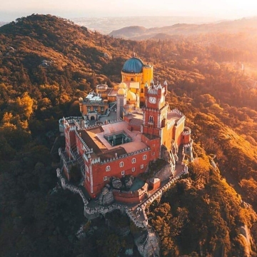 palácio-da-pena-em-sintra-lisboa-portugal