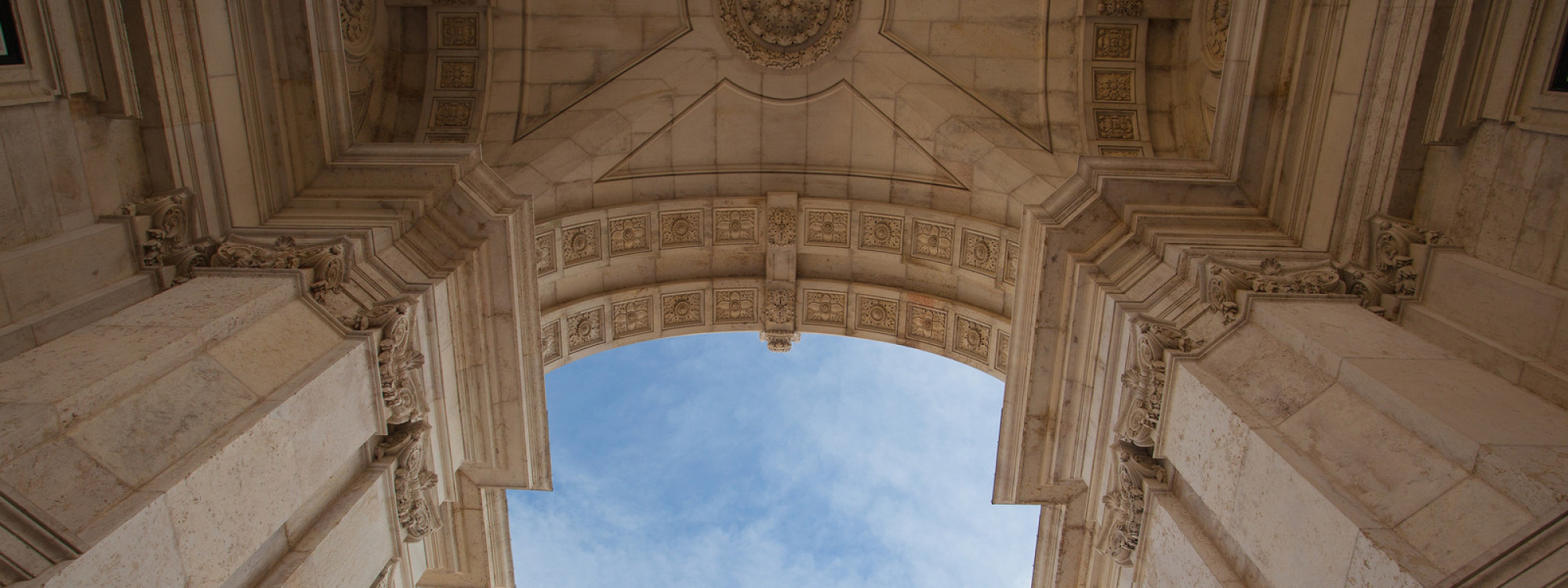 Lisbon's Rua Augusta Arch, Portugal rua-augusta-detailed-arch-portugal-commercer-plaza-lisbon