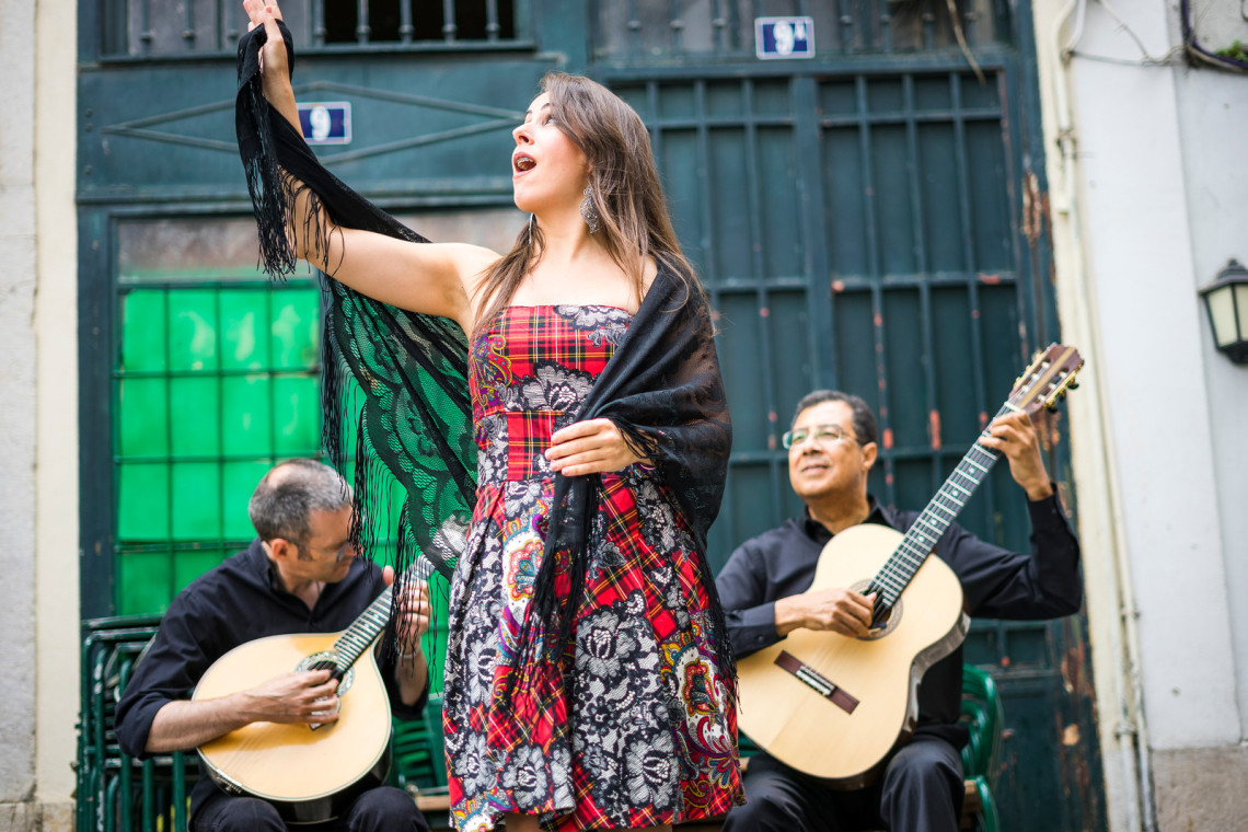 bairro-de-alfama-fado-português-musica-saudade-tradição-cultura-lisboa-portugal
