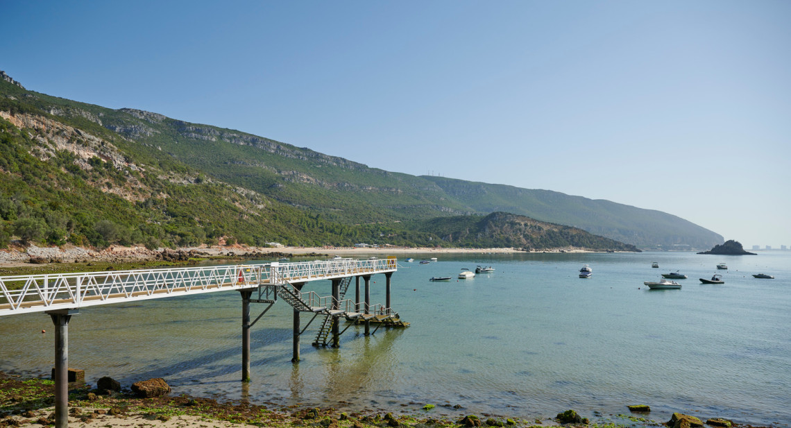 Miradouro do Portinho da Arrábida, Portugal miradouro-do-portinho-da-serra-da-arrábida-lisboa-portugal-turismo-rural