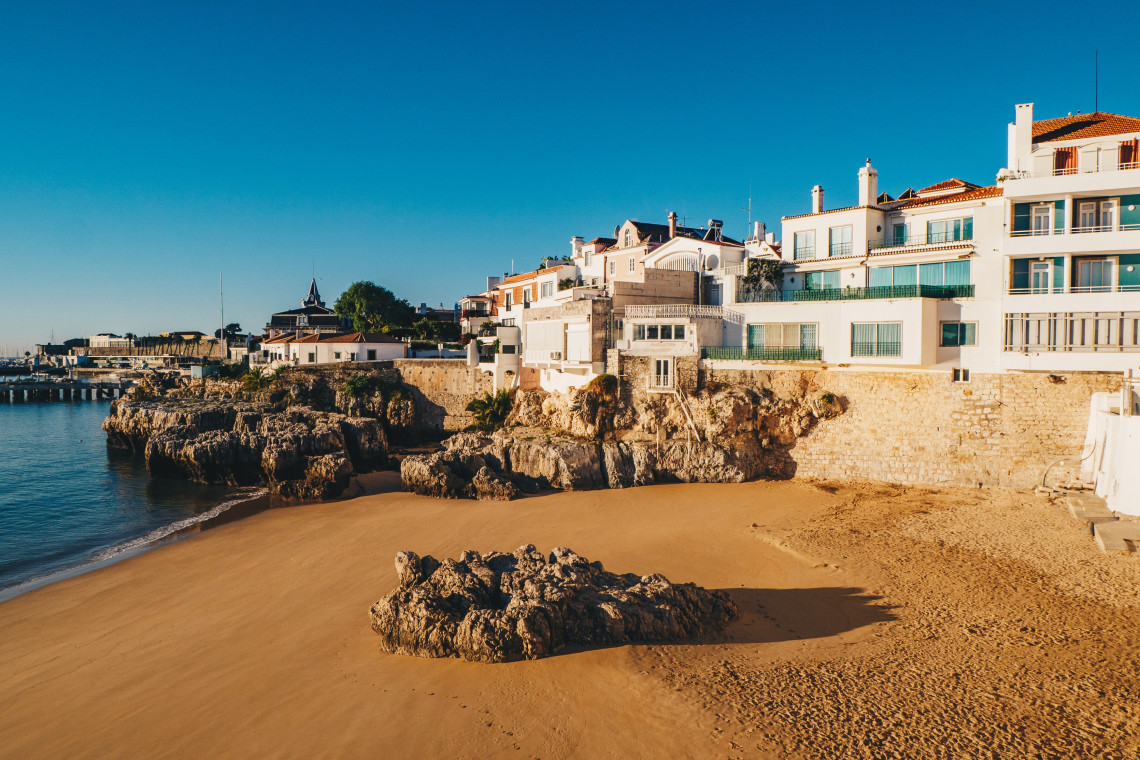 cascais-lisboa-areia-praia-água-portugal-viagem
