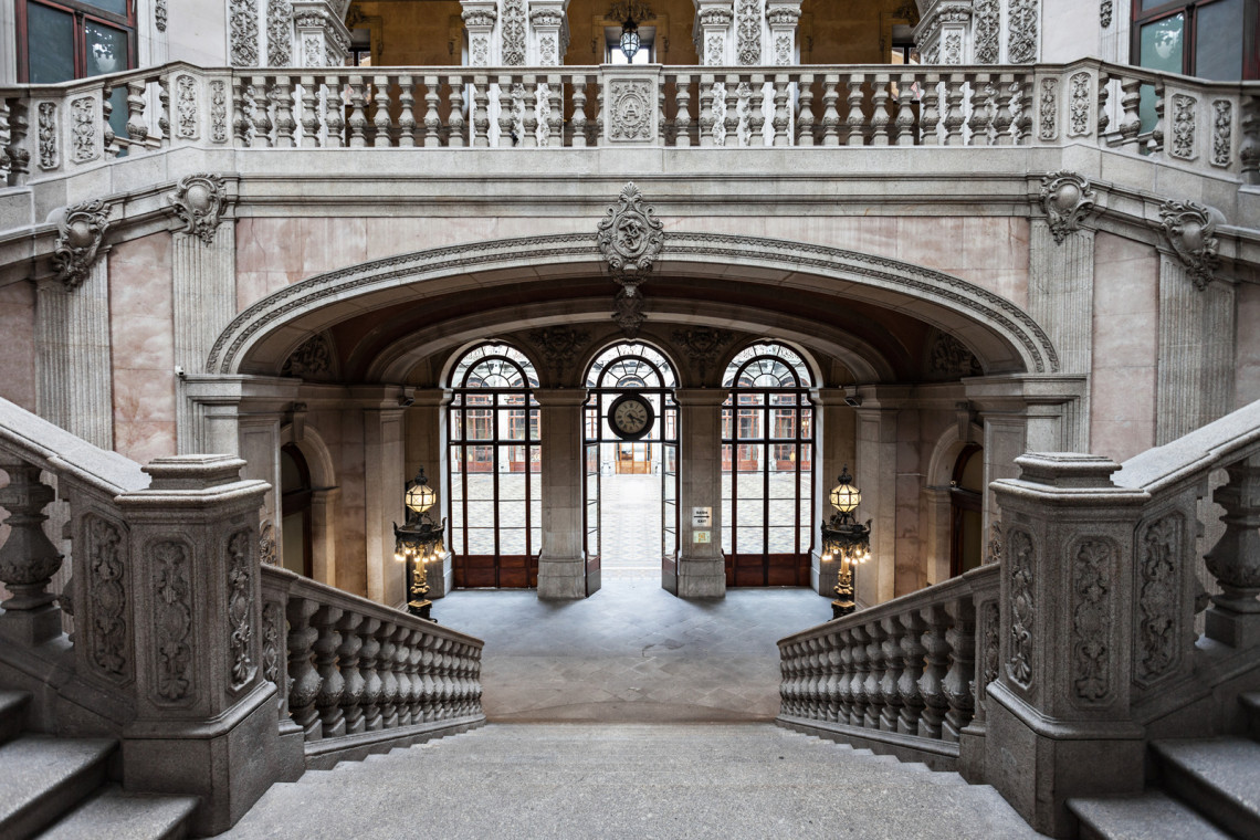 Exchange Palace Interior in Porto, Portugal oporto-porto-portugal-city-exchange-bolsa-palace-interior-entrance-details-architecture-stairway
