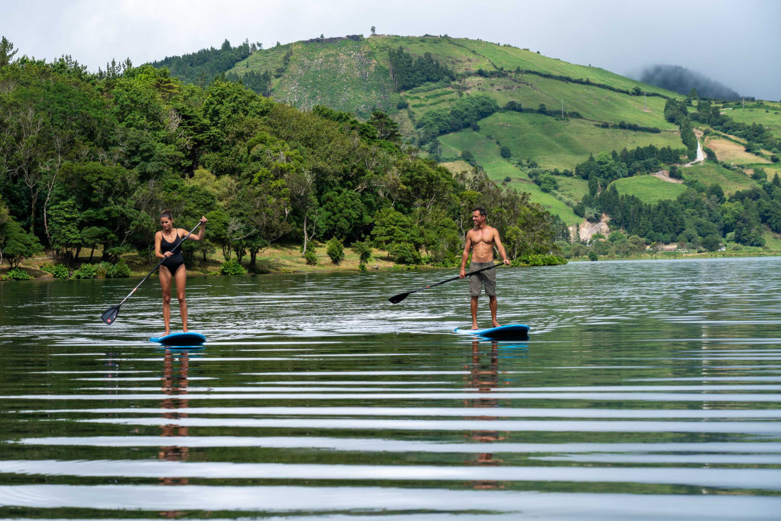 Stand Up Paddle na Lagoa das Sete Cidades em São Miguel