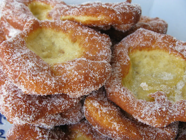 malassadas-sweet-try-azores-islands-portugal-pastry-food