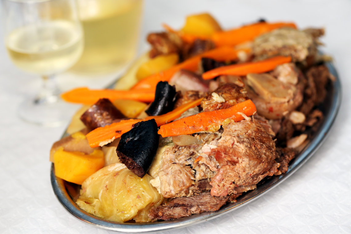 traditional-portuguese-dish-azores-region-furnas-restaurants-cooked-cooking-boilers-meat-cabbage-potatoes-carrots