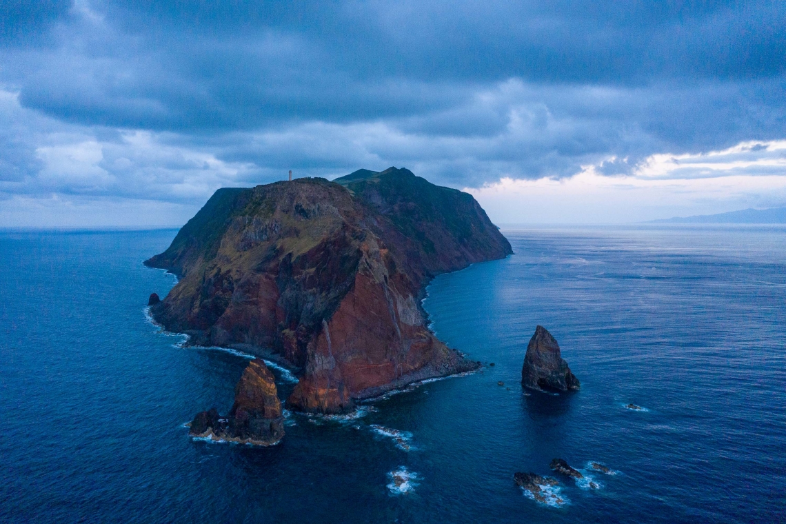 islets-and-coastline-of-sao-jorge-island-azores-portugal-europe