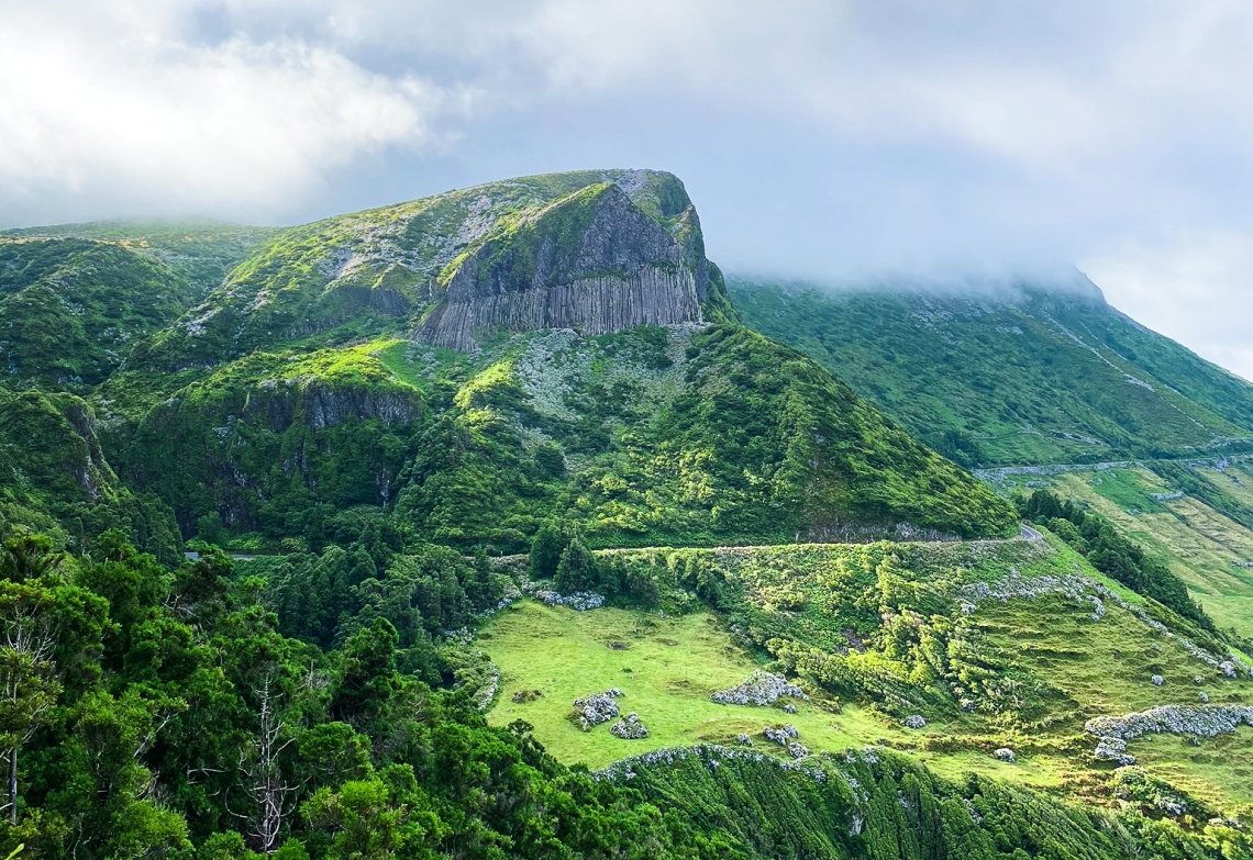 rocha-dos-bordões-rocky-landscape-flores-island-islands-azores-archipelago-natural-landscape