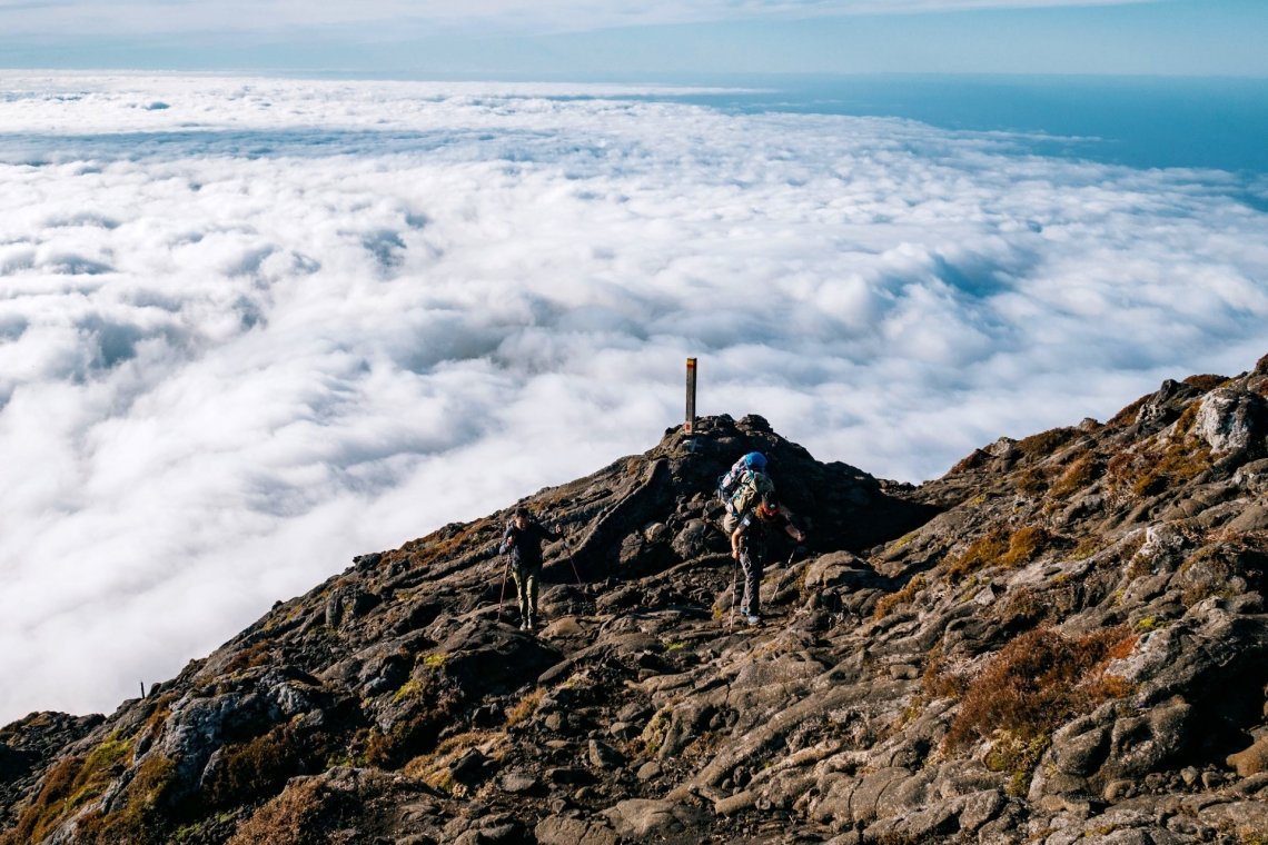 hiking-pico-mountain-climb-azores-islands-archipelago-portugal