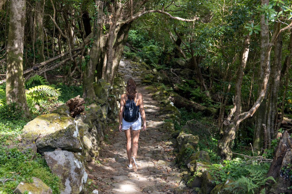 hiking-in-the-azores-islands-portugal