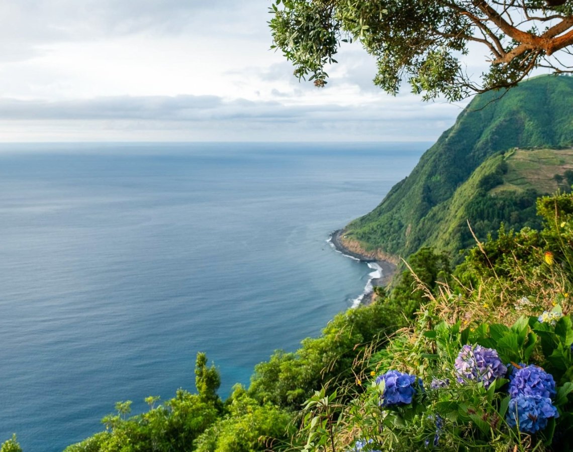 This viewpoint is located in the most remote city of São Miguel Island, the gorgeous and relaxing Nordeste.