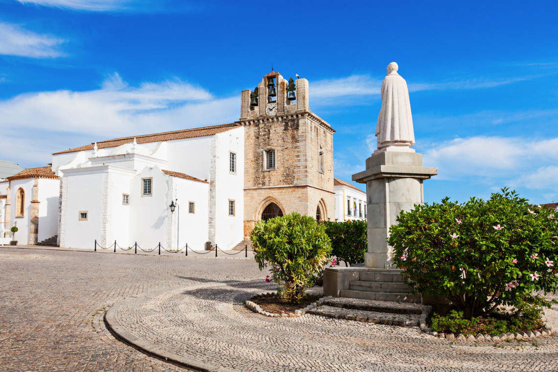 faro-sé-cathedral-algarve-region-of-portugal-old-town-travel-tourism-deals-packages