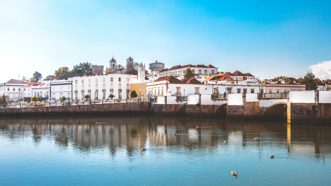 old-tavira-roman-bridge-algarve-region-portugal-travel-deals-package