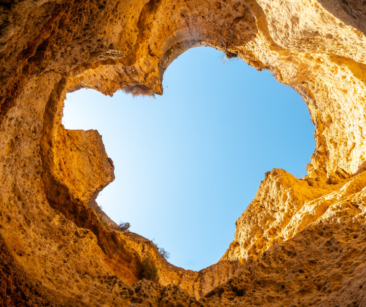 What Are the Best Places to Visit in the Algarve, Portugal?