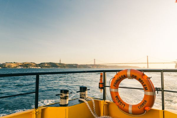 Boat Tour: Yellow Boat Tour - River Tagus Cruise - Hop-on Hop-off 24h