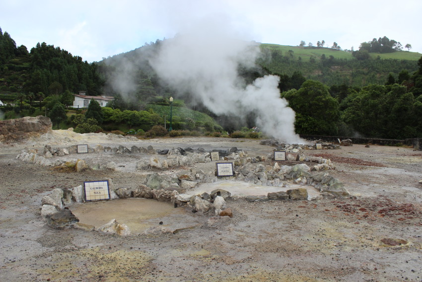 Van Tour: Furnas & Ribeira dos Caldeirões Waterfall Full Day