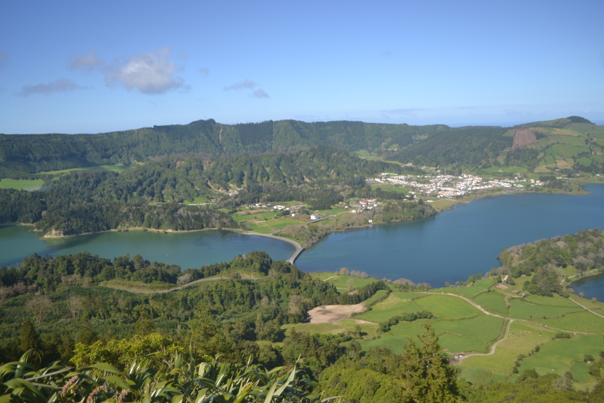 Van Tour: 3 Best Highlights - Sete Cidades, Furnas & Lagoa do Fogo Full Day