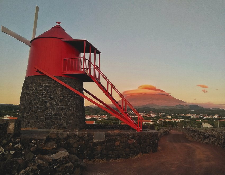 Food & Wine Jeep Tour: Sunset & local dinner