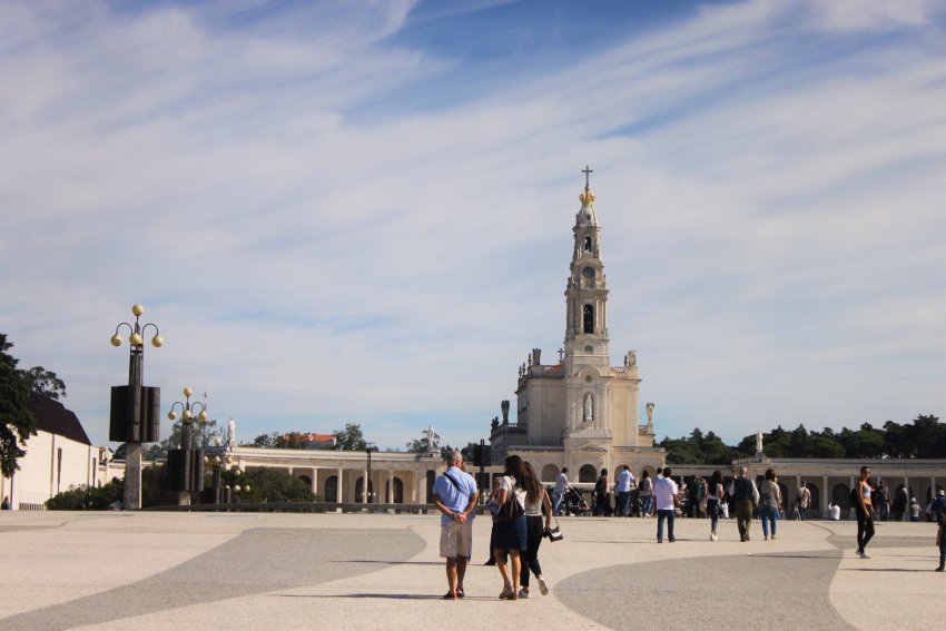 Sightseeing Tours: Half Day Fátima 