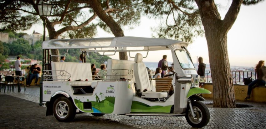 Eco Tuk Tours: Old Town Lisbon