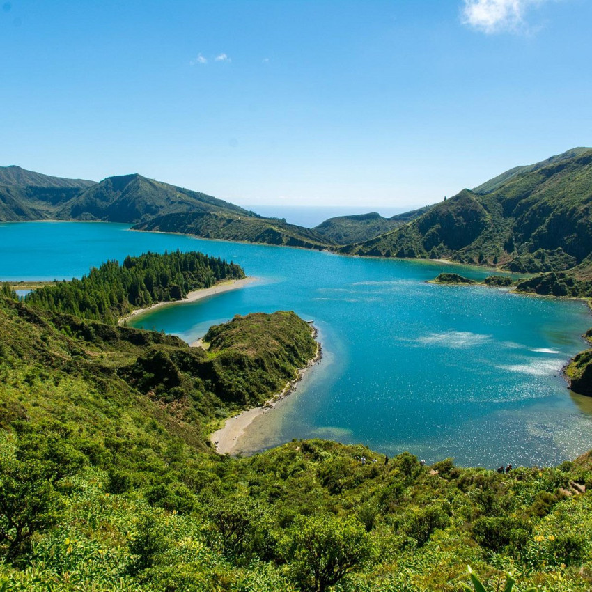 Van Tour: Lagoa do Fogo - Half Day