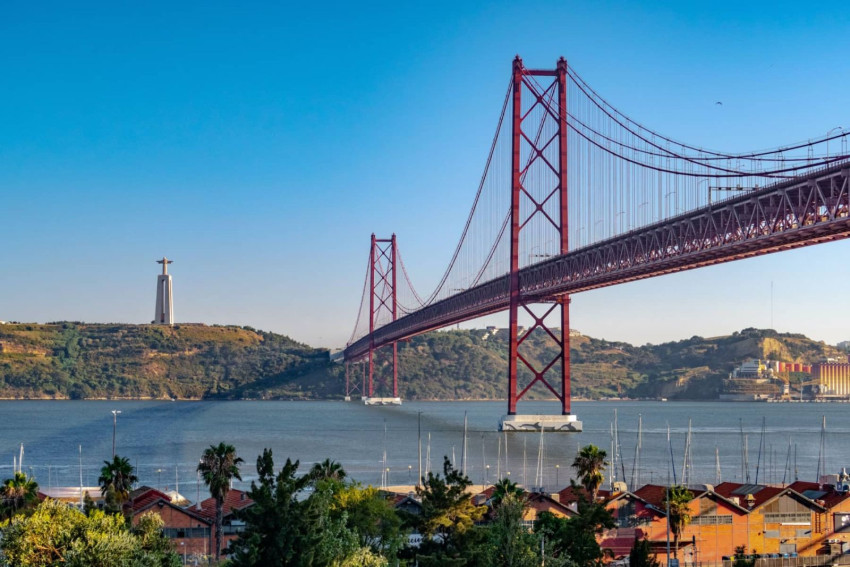 Private Tour: Lisbon City Tour in 4 hours