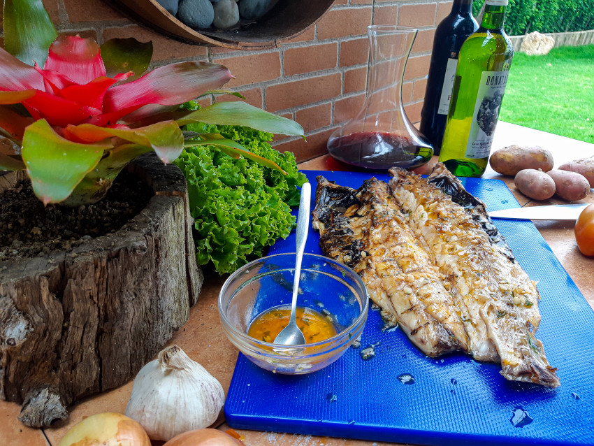 Food & Wine: Island Dinner Experience with Locals in Praia da Vitória