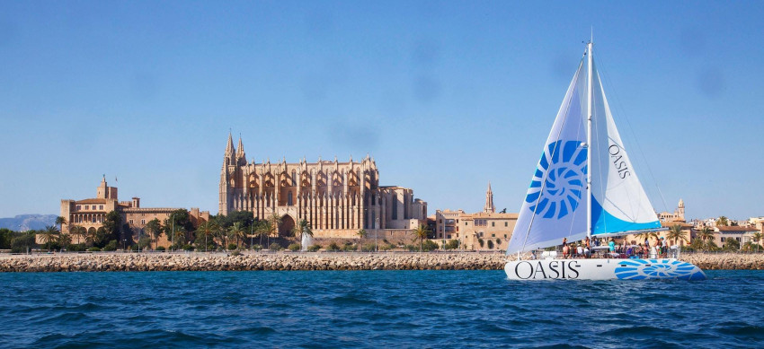 Passeio de Barco: Oasis Catamaran - Cruzeiro de Meio Dia com Almoço