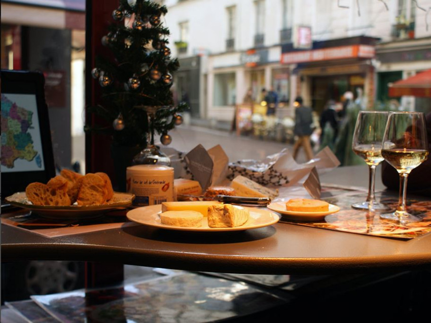 Food & Wine: Montmartre Local Gastronomy Tour