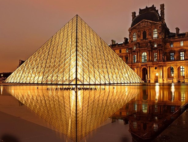 Passeios Culturais: Museu do Louvre - Bilhete de Acesso Prioritário com Audioguia Digital