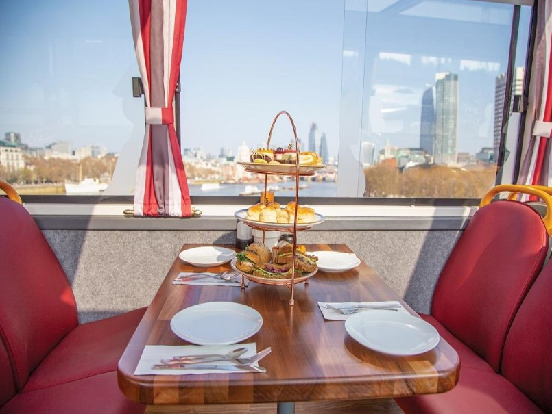 Food & Wine: London Afternoon Tea and Panoramic Tour by Double Decker Bus (Upper Deck)