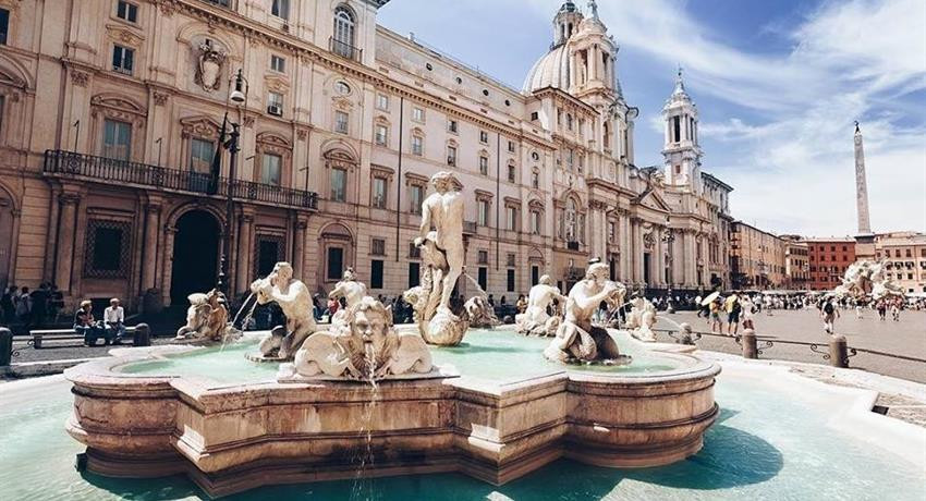 Sightseeing Tours: Rome Squares and Fountains - Walking Tour