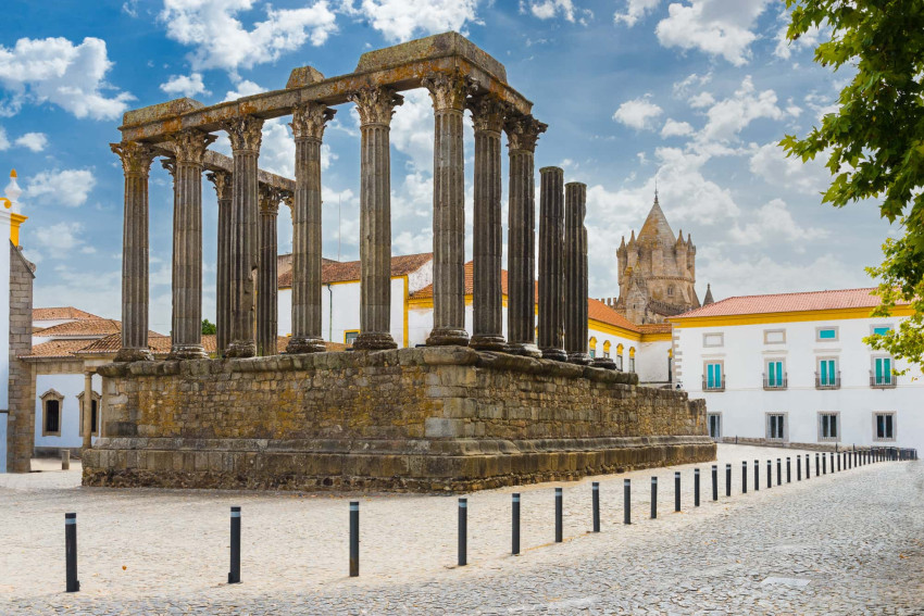 Walking Tour: Évora The Roman Legacy Tour