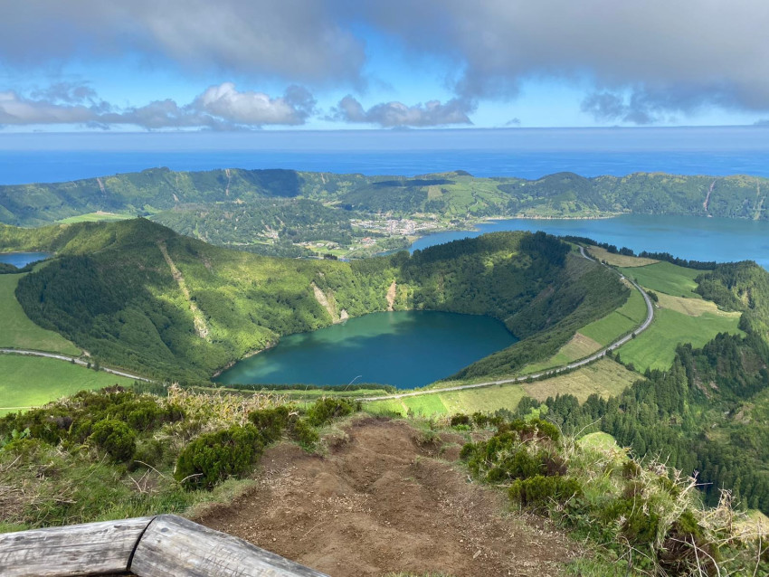 Tour de Carrinha: Tour de Dia Inteiro - Sete Cidades e Lagoa do Fogo