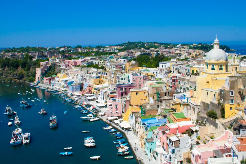 Sightseeing Tours: Discover Procida Island - Small Group Tour