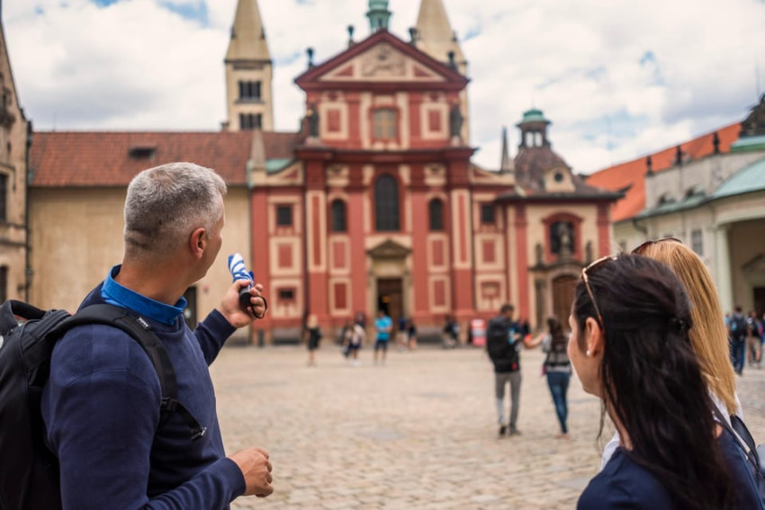 Sightseeing Tours: Prague Castle Tour Including Admission Ticket
