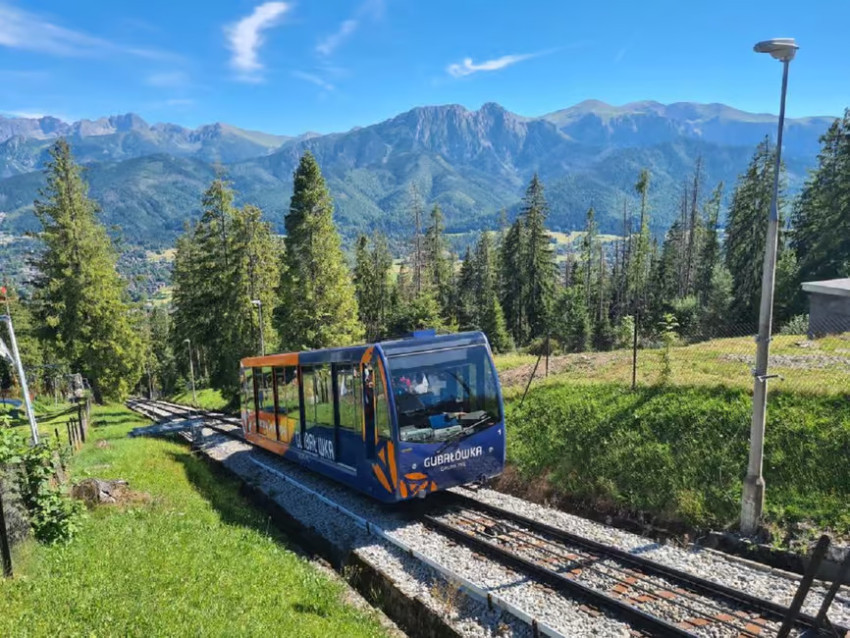 Cultural Tours: From Krakow: Day Tour of Zakopane and Tatra Mountains