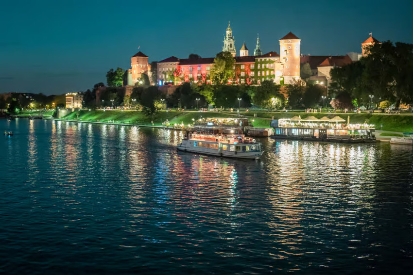 Cultural Tours: Kraków: Night River Cruise