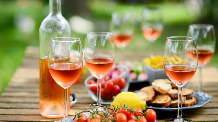 Food & Wine Tours: The Art of the Italian Aperitivo with a Local: Learn and Enjoy