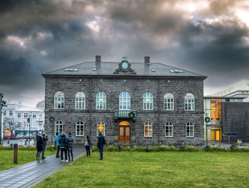Thematic Tours: Reykjavík: Walk with a Viking - Small group Tour