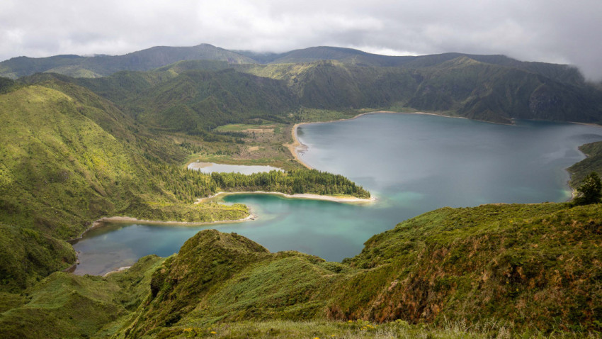 Tour de Carrinha: Meio Dia Lagoa do Fogo