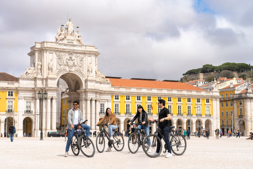 City Tour: Lisbon 360, Bike, Walk & Boat